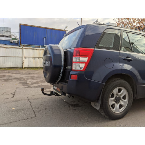 Фаркоп Трейлер на Suzuki Grand Vitara 2005-  Арт. 7900 (двигатель 2л)