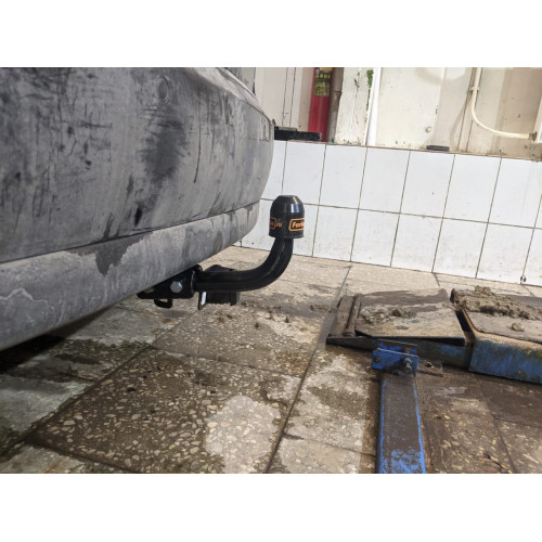 Фаркоп ARAGON на AUDI A4 2004–2008  Арт. E0403BA (B7 седан и универсал)