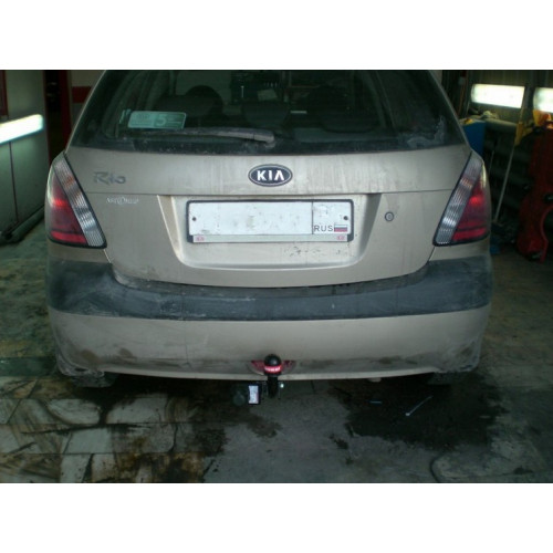 Фаркоп BOSAL (ORIS) на KIA Rio 2005–2008  Арт. 6733-A (II хетчбэк)